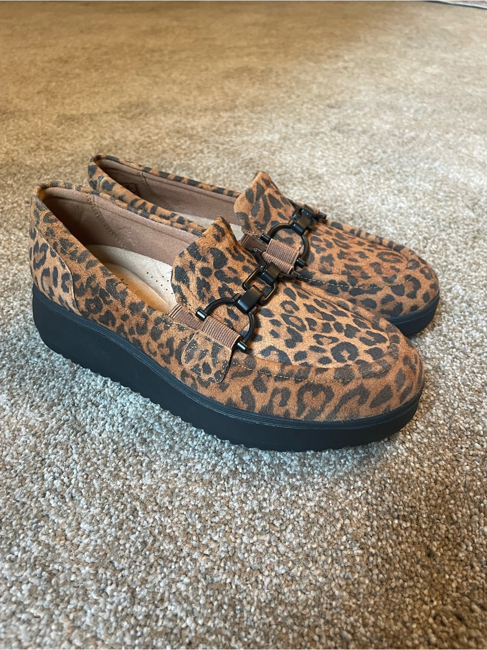Clark’s Collection Zylah Erin Leopard Print Platform Loafers - Slip-Ons Size 8